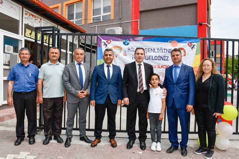 Kaymakamımız Sayın Avni ORAL, Ali Rıza Eroğlu İlkokulu  Bilim Şenliği Etkinliği Açılış Törenine Katıldı